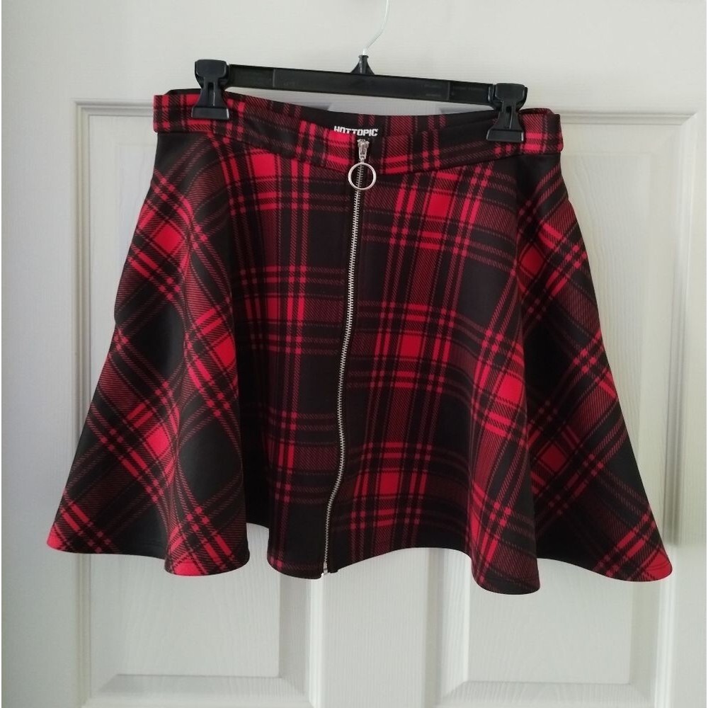 Hot Topic Plaid Skater Skirt Size S NWOT